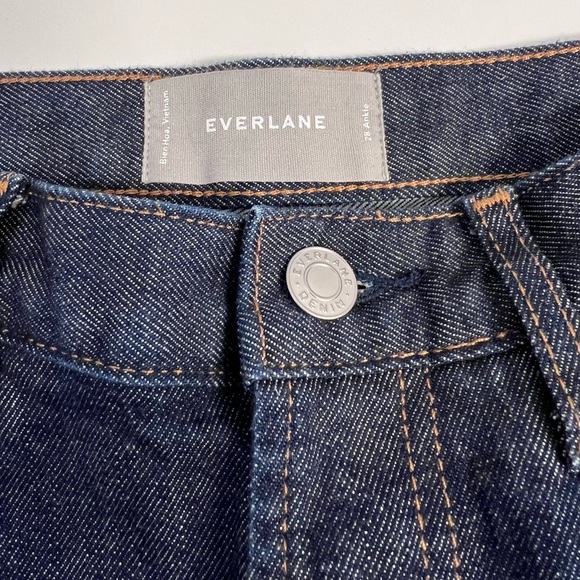 EVERLANE High Rise Ankle Cropped Jean 28 Medium Wash Like New! - Picture 2 of 7